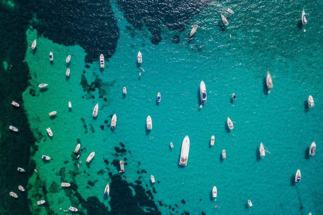 Bellazul a Mediterranean serving freshly prepared authentic dishes at restaurant with private dining rooms event space for parties and functions in Marylebone Blandford Street close to the corner of Baker Street London.